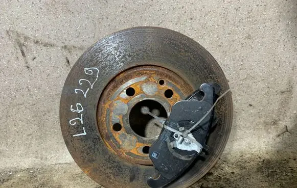 Mercedes-Benz C W204 Front brake disc 