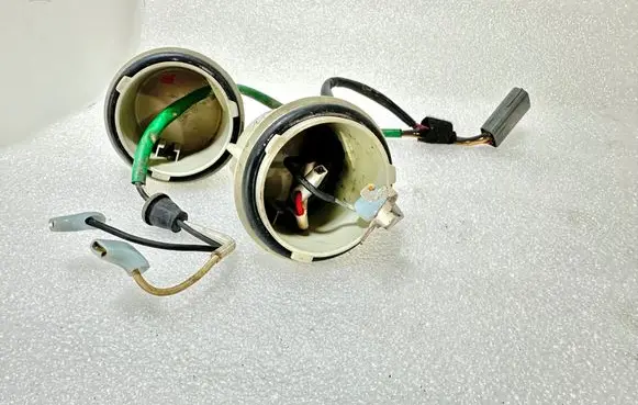 Mazda 323 F Headlight/headlamp dust cover 11038 61708