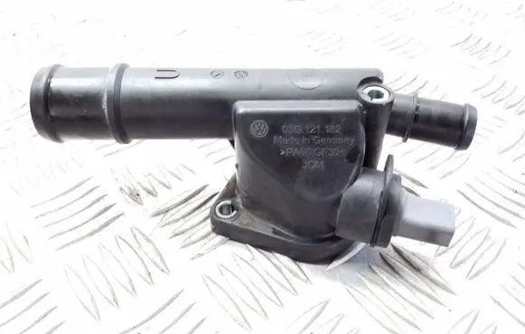 Volkswagen Touran I Engine coolant pipe/hose 03G121132