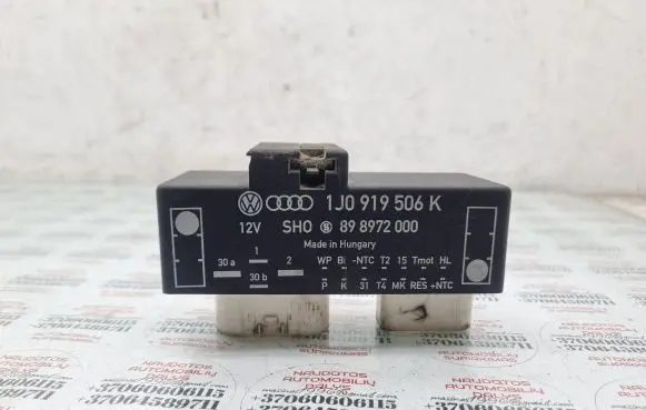 Volkswagen Golf IV Coolant fan relay 1J0919506K