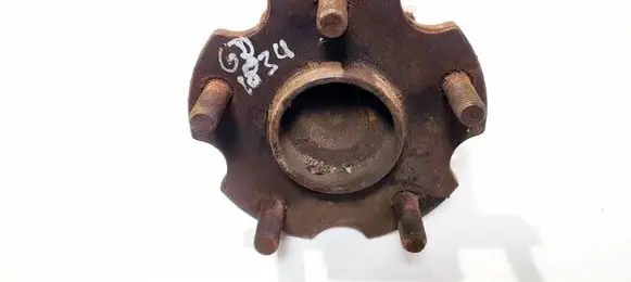 Toyota Avensis T250 Rear wheel hub 