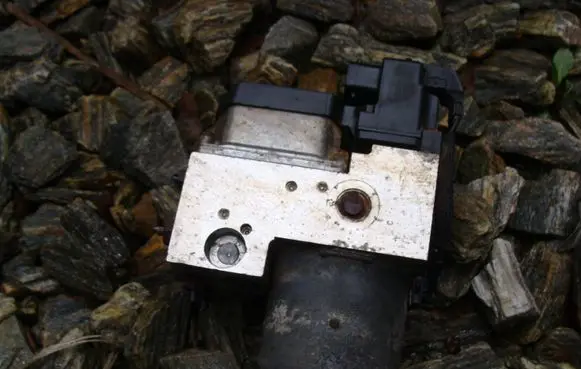 Iveco Daily 35.8 - 9 ABS Pump 500331026