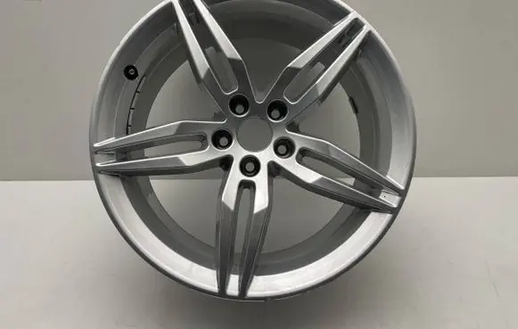 Audi A4 S4 B9 R19 alloy rim 8W0601025AM