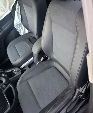 Opel Meriva B Front driver seat 