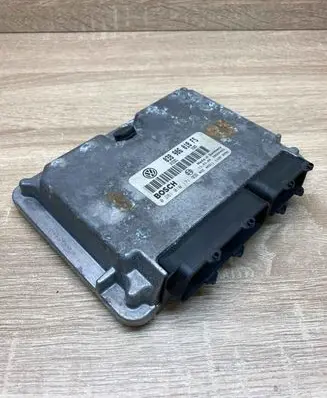 Volkswagen PASSAT B5 Engine control unit/module ECU 038906018FS 0281010171