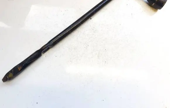 Chevrolet Cruze Wheel nut wrench 
