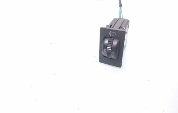 Toyota Avensis T250 Headlight level height control switch 8415205051