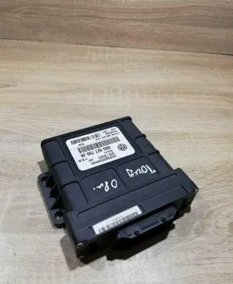 Volkswagen Touran I Gearbox control unit/module 09D927750JK