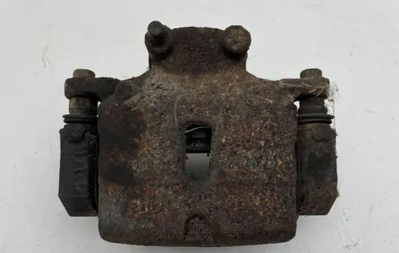 Hyundai i40 Front brake caliper