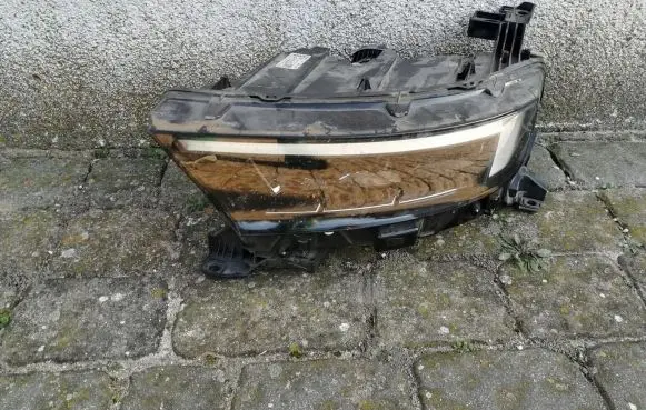Opel Mokka B Headlight/headlamp