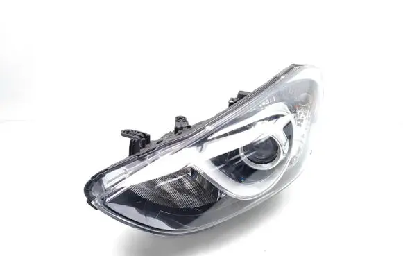 Hyundai i30 Headlight/headlamp 2211161L