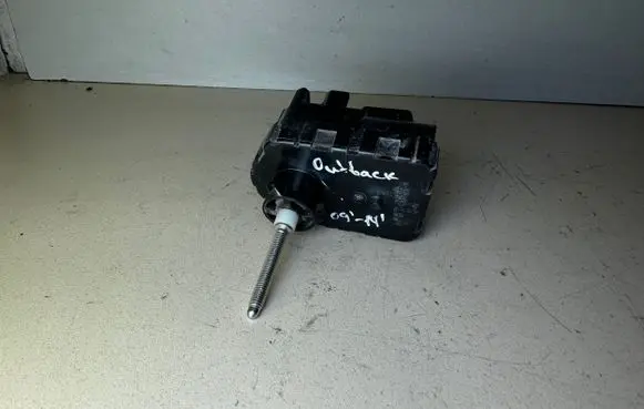 Subaru Outback Headlight level adjustment motor 
