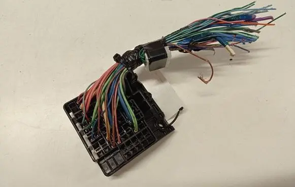 Mazda 3 II Fuse module