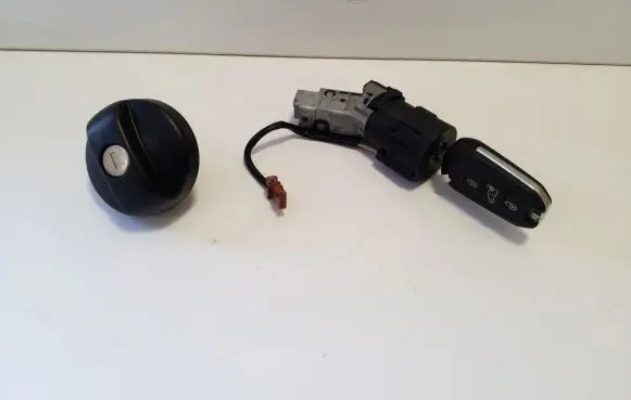 Opel Vivaro Ignition lock 9673257480 9663123380 9819236977