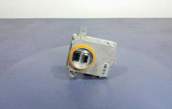 Skoda Superb B5 (3U) Voltage converter/converter module 8K0941597B