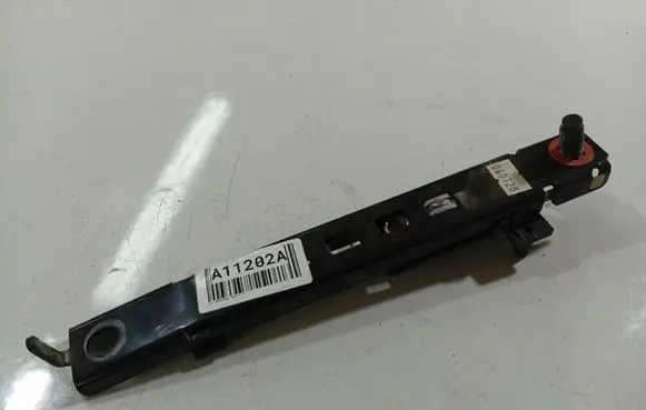 KIA Sportage Seat belt adjustment rail 