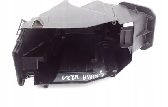 Mercedes-Benz S W221 Other engine bay part A2215400324
