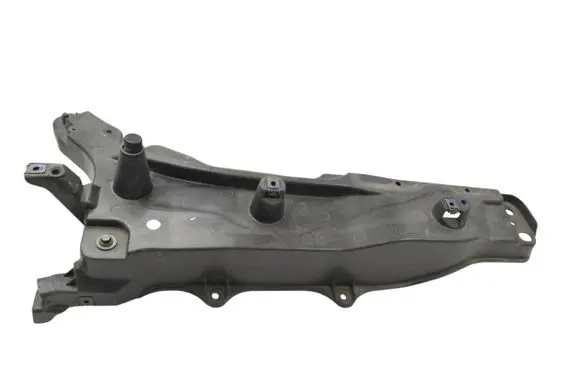 Volvo XC90 Fender mounting bracket 31391777