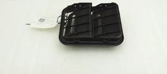 Nissan Pulsar Quarter panel pressure vent 76804ED50A