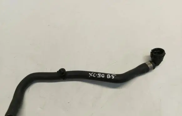 Volvo XC90 Engine coolant pipe/hose 32249420