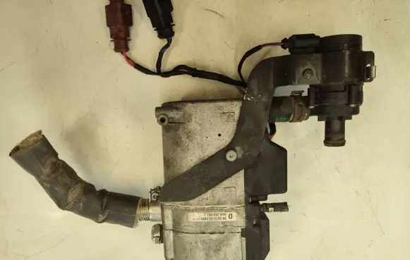 Audi A8 S8 D3 4E Auxiliary pre-heater (Webasto) 4G0265081L 252573050000