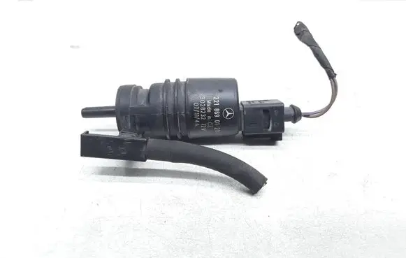 Mercedes-Benz E W212 Windscreen/windshield washer pump 2218690121