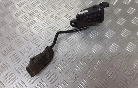 Nissan Primera Accelerator pedal position sensor 18002AU410