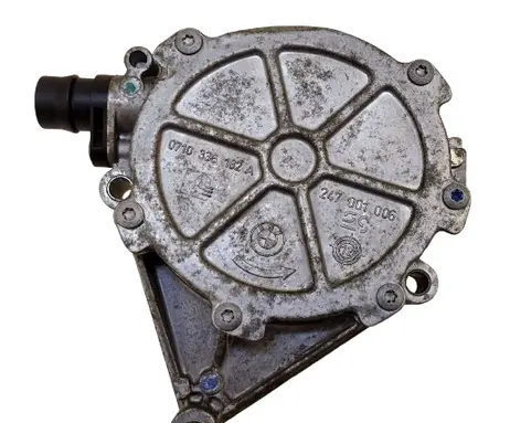 BMW 4 F32 F33 Vacuum pump 0710336182A 247001006