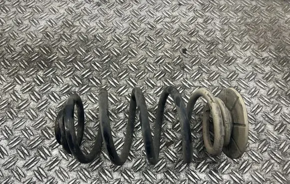Opel Astra J Rear coil spring