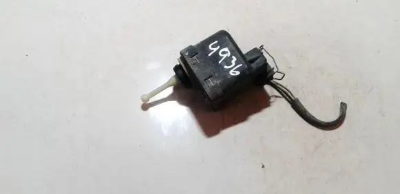 Headlight level adjustment motor