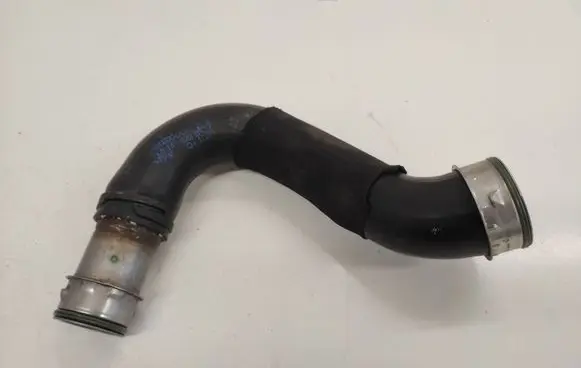 Opel Zafira B Intercooler hose/pipe 7L6145822B