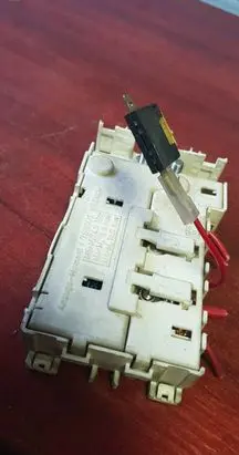 BMW 5 E39 Fuse box set 8370640
