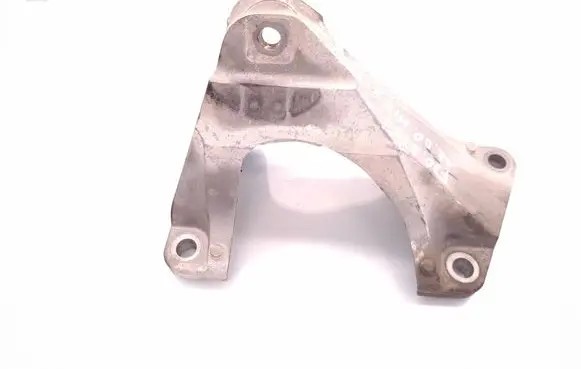 BMW 3 F30 F35 F31 Engine mounting bracket 6788606 18129010 AS19C03