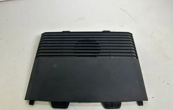 Ford Mustang VI Dash center speaker trim cover FR3B6304405A