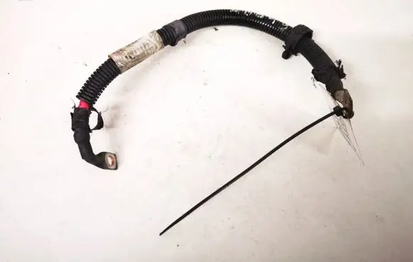 Positive cable (battery)