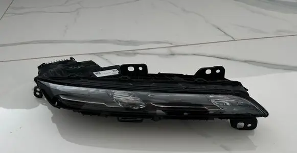 BMW 7 G70 LED Daytime headlight 00170900177626 9879936 1264C24000010
