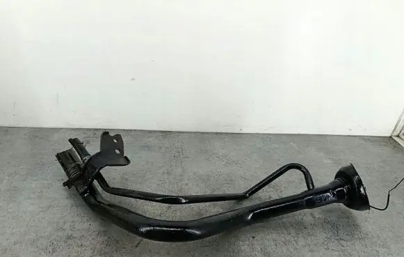 Nissan Primera Fuel tank filler neck pipe