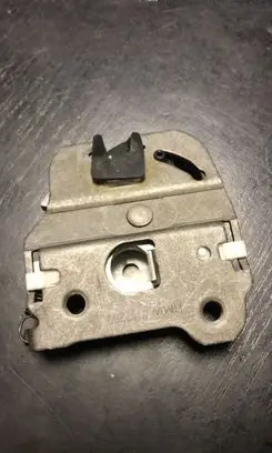 BMW 5 E60 E61 Seat back rest lock catch 7142262