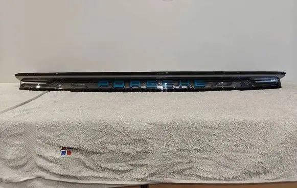 Porsche Taycan 9J1 Tailgate rear/tail lights 9J0945082H 2SD01652520