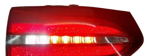 Mercedes-Benz E W213 Tailgate rear/tail lights 633000-kolumb
