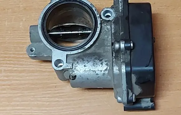 Volkswagen Caddy Throttle valve 03L128063Q 159207042