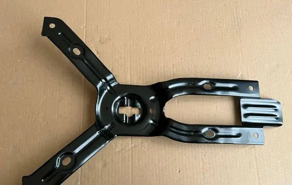 Audi A6 S6 C8 4K Spare wheel mounting bracket 4K0802717