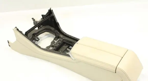 BMW 8 G15 Center console