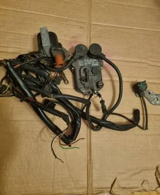 Mercedes-Benz 190 W201 Ignition amplifier control unit 0055453032 0227400574 D102093
