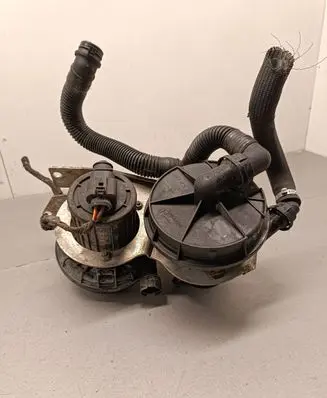 Audi A8 S8 D3 4E Secondary air pump 06A131333D 72293432