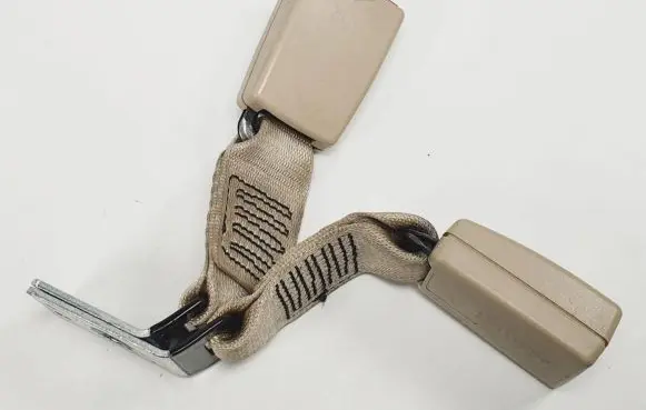 Jaguar XF X250 Rear seatbelt buckle 2R83-F60045