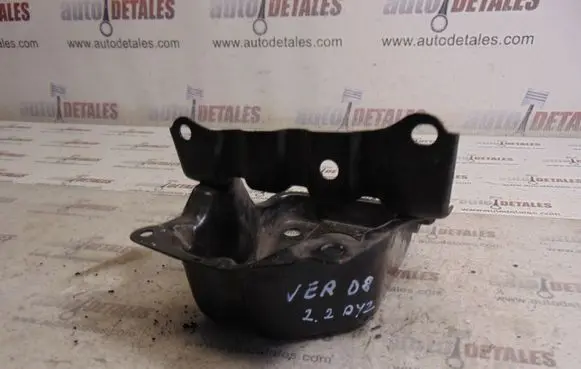 Toyota Corolla Verso AR10 Battery bracket 