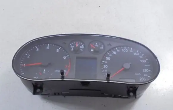 Audi A3 S3 8L Speedometer (instrument cluster) 8L0919880E