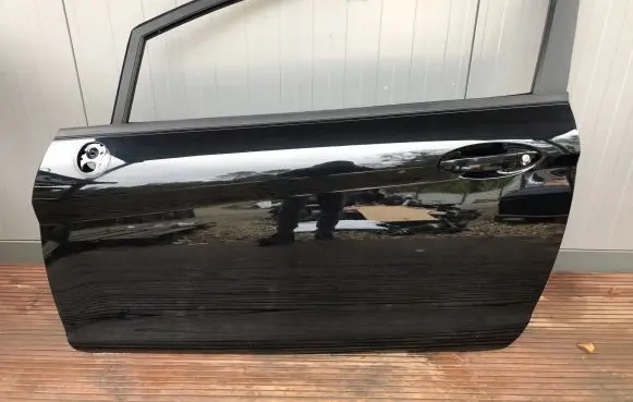 Door (2 Door Coupe)