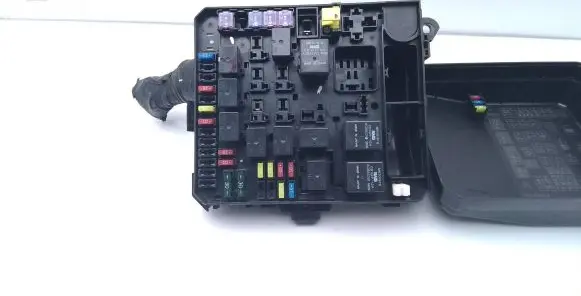Mitsubishi Outlander Fuse box set PR06102000 430A1